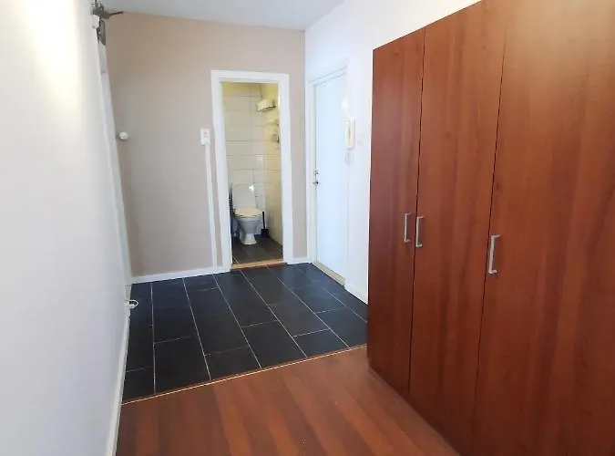 Апартаменты 80 Square Metre Flat In The Heart Of - 2 Big Bedrooms *